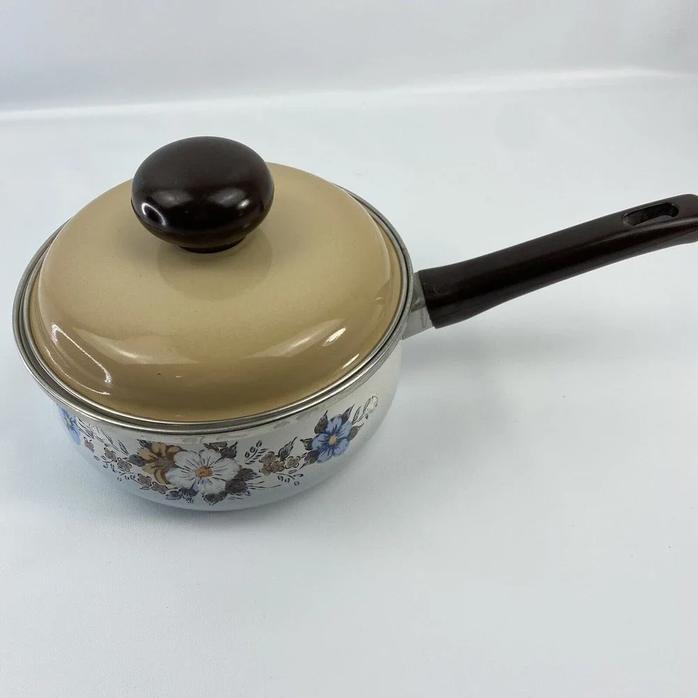 Saucepan 1.5 Quart With Lid Crowning Fashion Spring Bouquet Pattern Vintage Flaw